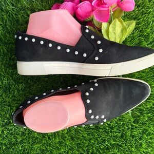 KARL LAGERFIELD NLACK POINTED TOE LEATHER SUEDE SNEAKERS FAUX PEARL TRIM 8.5